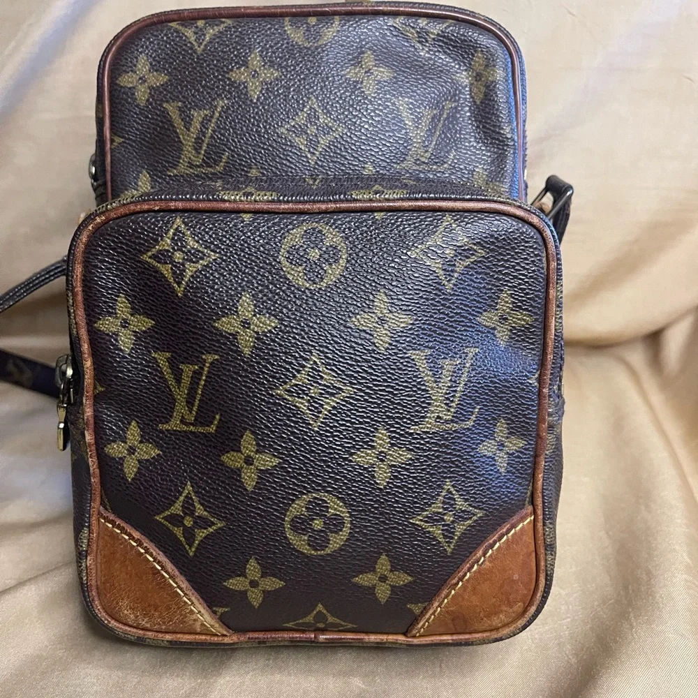 Louis Vuitton Amazone Monogram Brown Unisex Bag - Picture 1 of 10